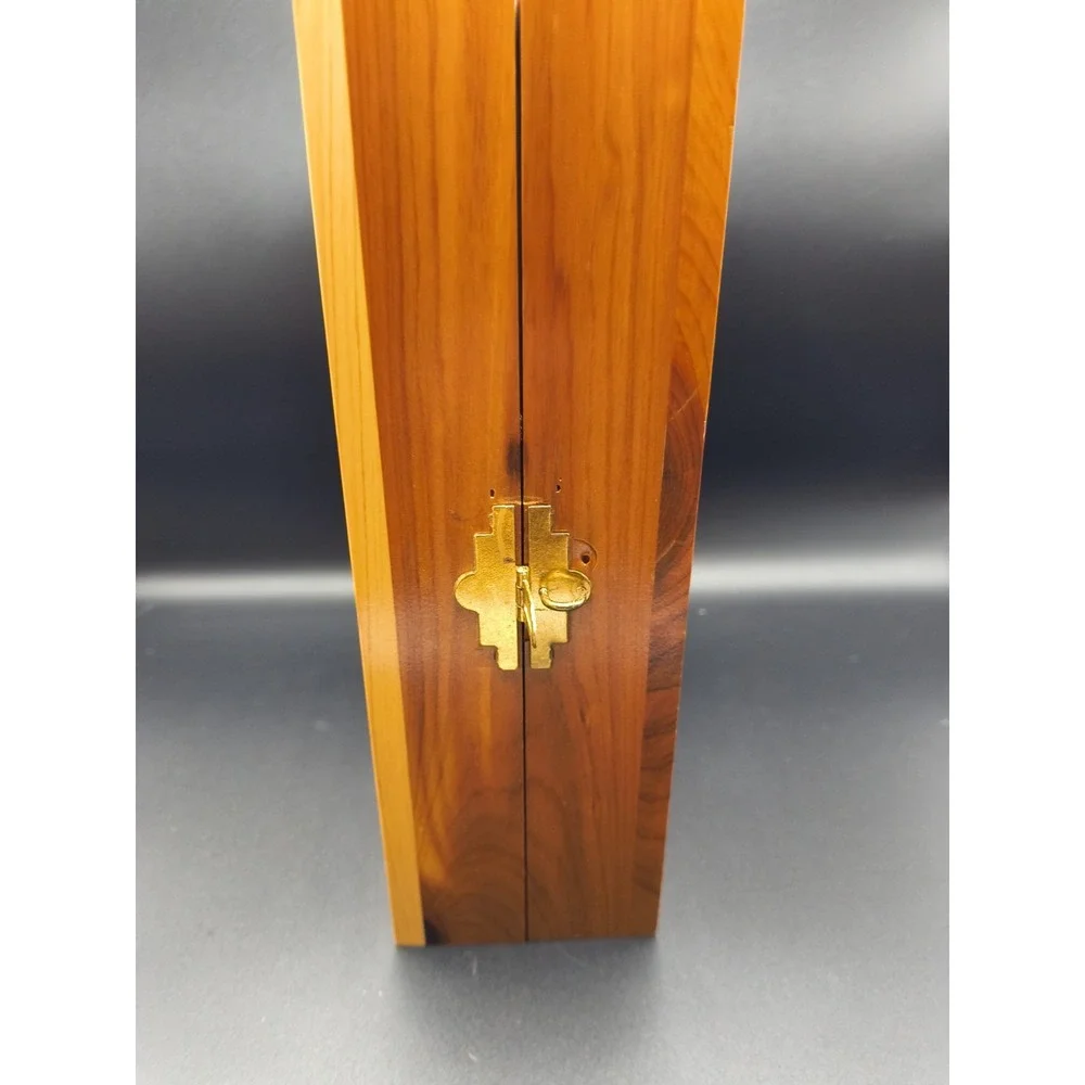 Vintage 1976 HOLY BIBLE Concordance Prince Of Peace Edition Engraved Wooden Box
